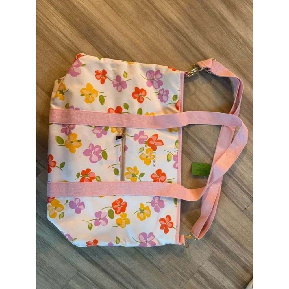 NWT Kate spade tote bag